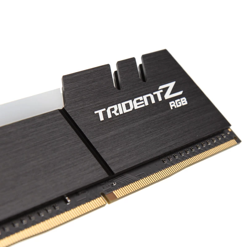 G.SKILL Trident Z RGB DDR4 16 GB (2x8 GB) 3200 MHz RAM modulis su radiatoriumi