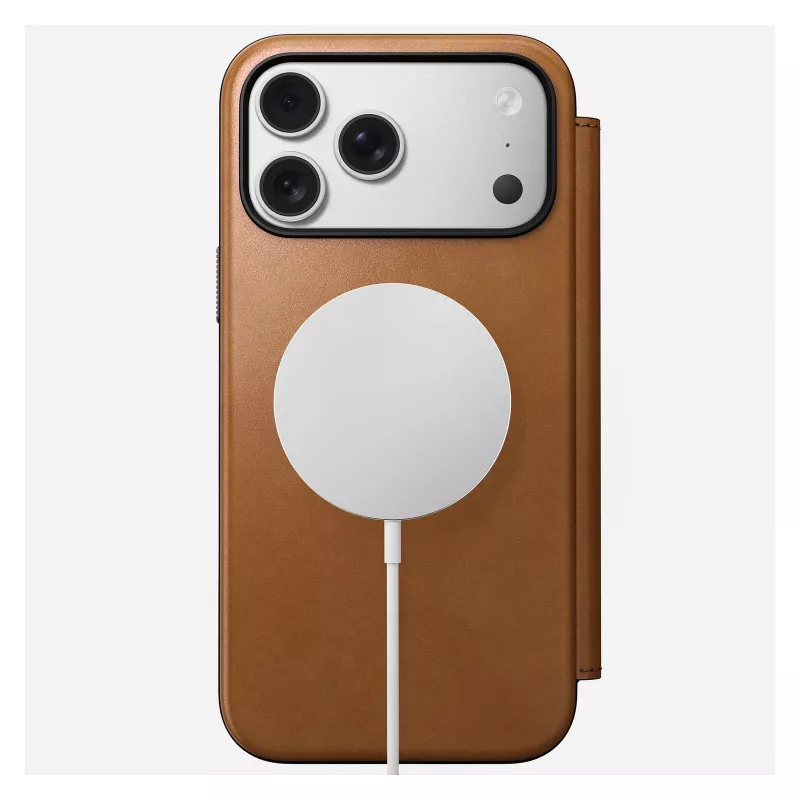 Nomad Modern Leather Folio dėklas iPhone 17 Pro Max – Tan (rudas), tinka iki 17,5 cm (6,9 colio) ekranui, 4 kortelių kišenės