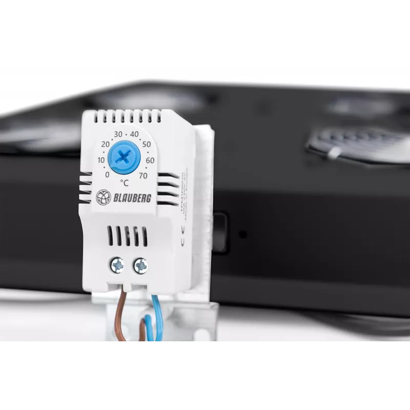 Stogo ventiliacinis blokas Digitus DN-19 FAN-4-SRV-B