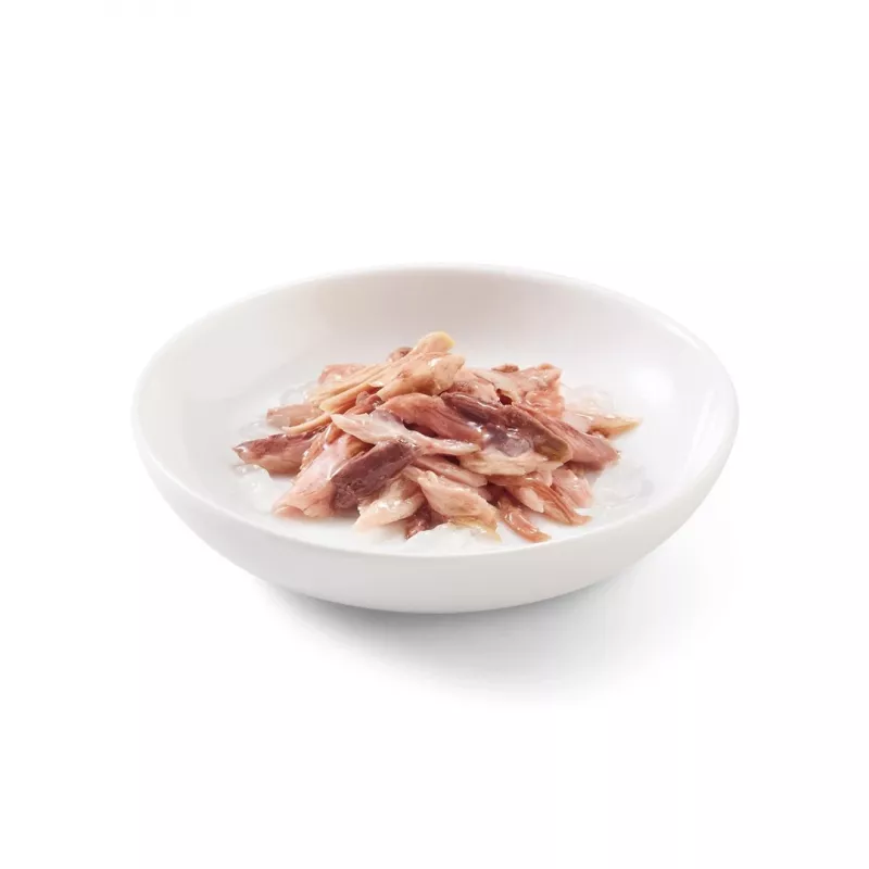 SCHESIR Tunas su jautiena drebučiuose – šlapias kačių ėdalas – 85g