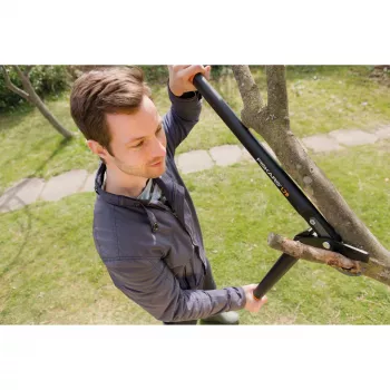 Sodo žirklės Fiskars 1000584 Bypass juodos oranžinės