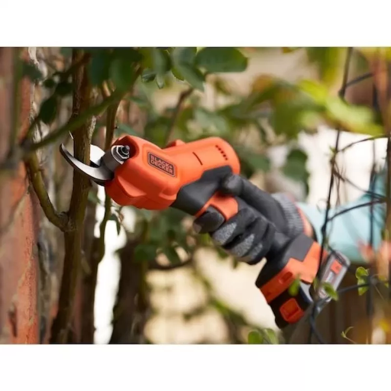 Black & Decker akumuliatorinės sodo žirklės 18V/2.0Ah BCPP18D1 Power shear