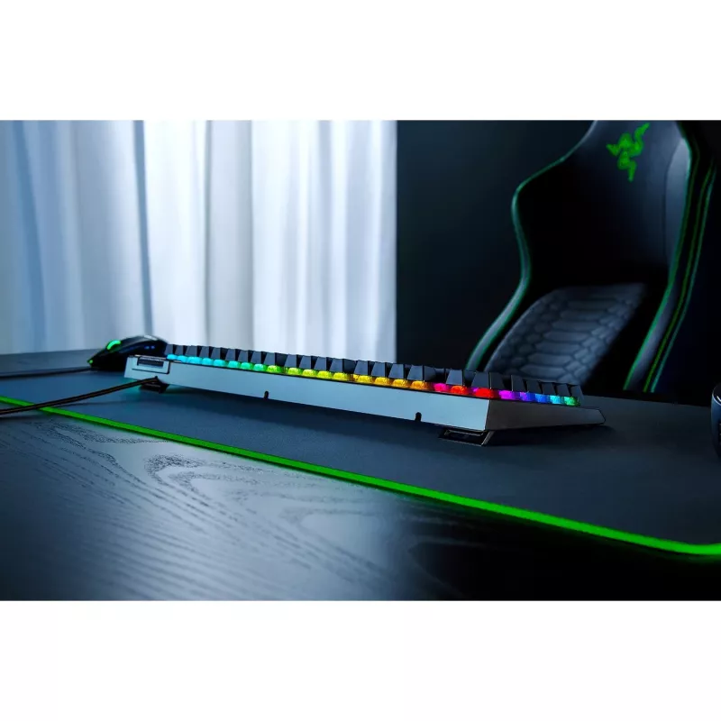 Razer BlackWidow V4 X klaviatūra žaidimams USB QWERTZ vokiška juoda