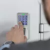 Biopirštų ir RFID spynos kodinis įrenginys QOLTEC 52447 su IP68 apsauga