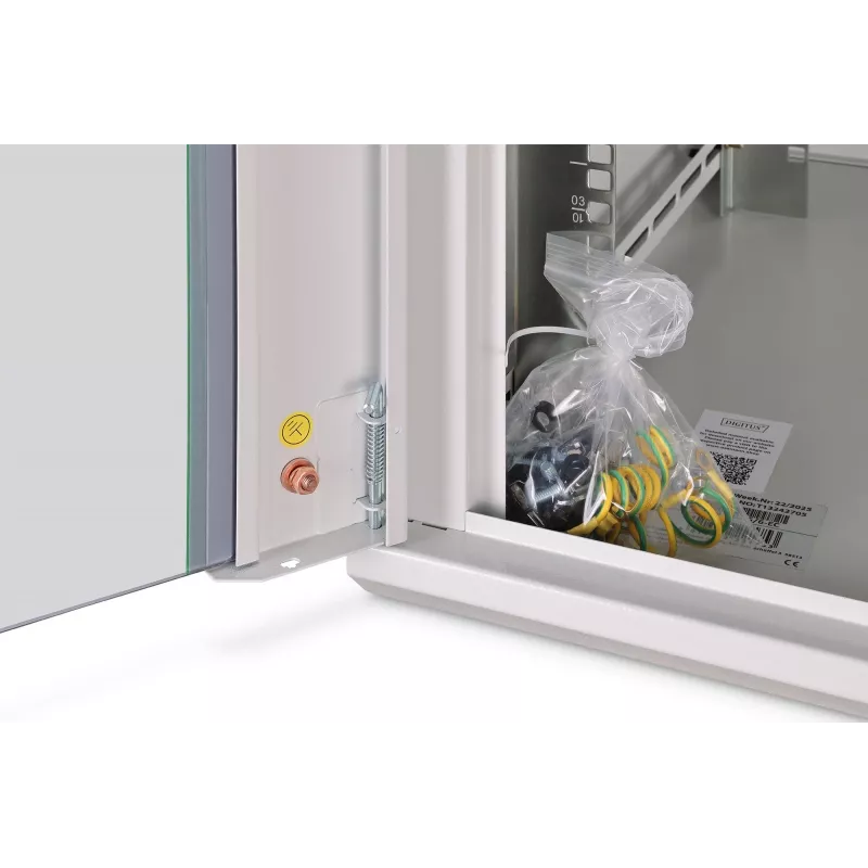 Sieninis stovas DIGITUS Dynamic-N 12U 600x600 mm IP20, su spynos užraktu, kabelių valdymu, neišardytas