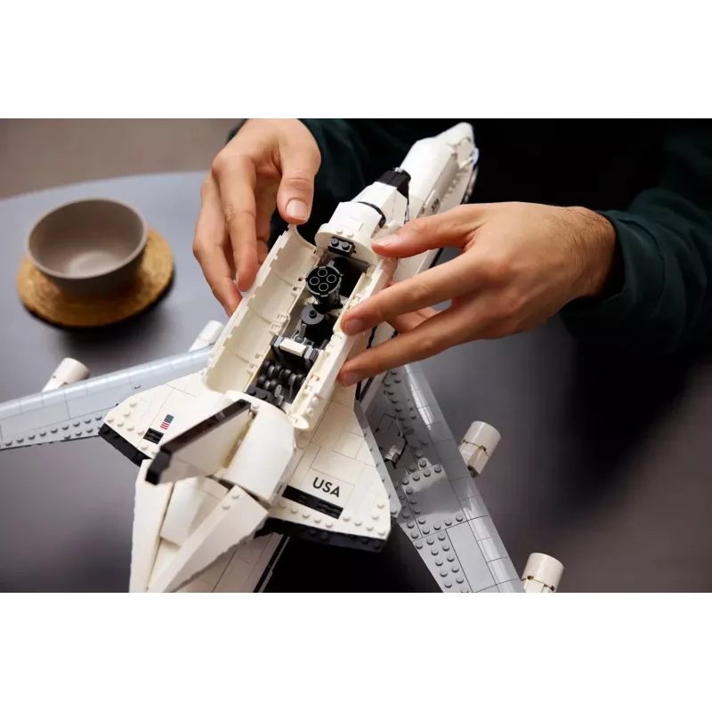 LEGO Icons 10360 Shuttle Carrier Aircraft kaladėlių rinkinys, 2417 detalių