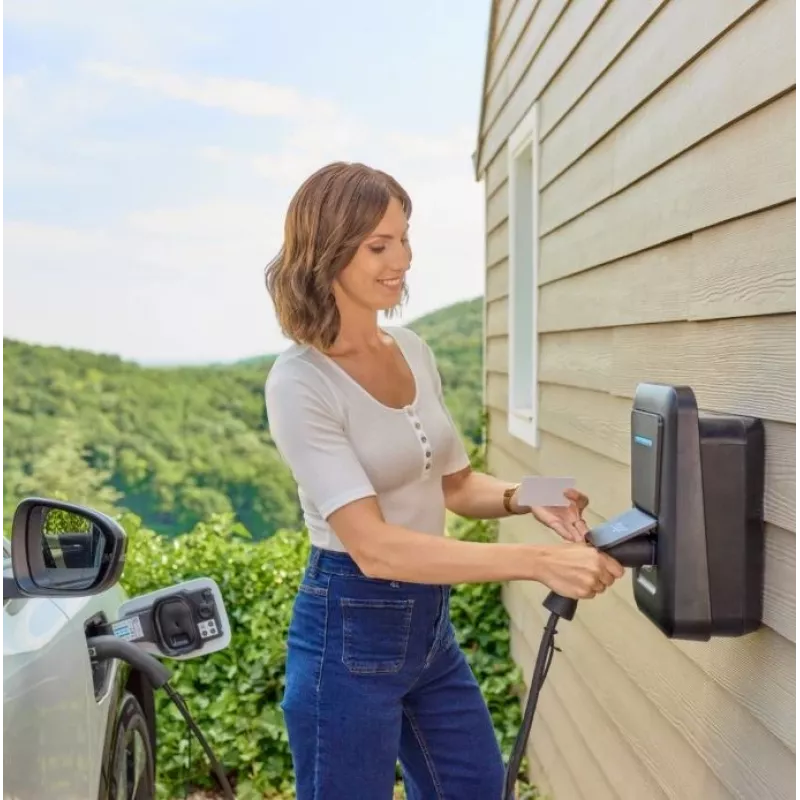 Sieninė elektromobilio įkrovimo stotelė Hager witty one 11 kW 3 fazės su Type 2 kištukiniu lizdu, RFID, Bluetooth, 4,5 m kabeliu, IP55, IK10
