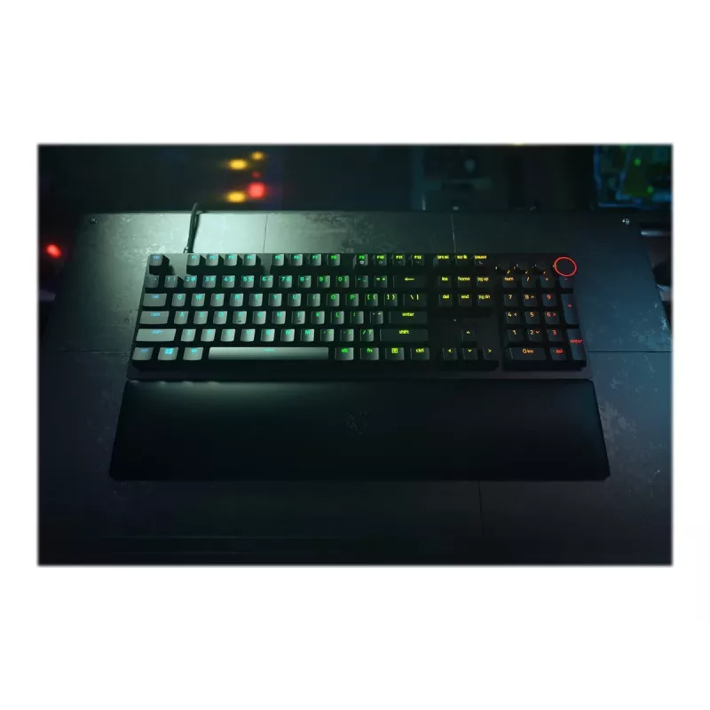 Laidinė žaidimų klaviatūra Razer Huntsman V2 — spragteli violetiniai optiniai jungikliai, RGB LED