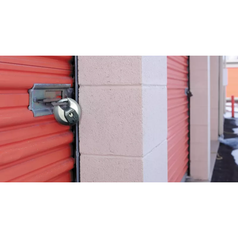 MASTER LOCK Excell diskinis spyna 70 mm nerūdijantis plienas, uždengtas lankelis, skirtingi raktai