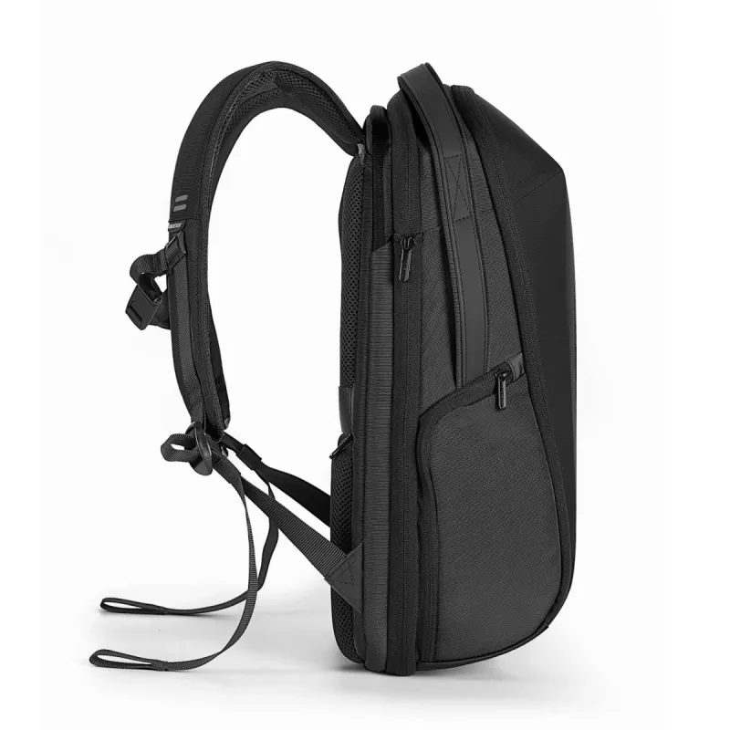Kuprinė XDDESIGN Bizz Black, vandeniui atspari, lengva, modelis P705.931