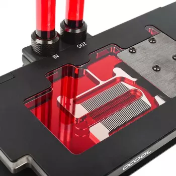 Skystis aušinimui Alphacool Eiswasser Crystal Red 1 L paruoštas naudoti