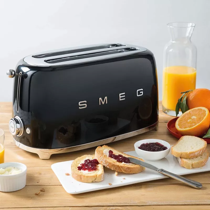 Smeg TSF02 skrudintuvas 4 riekėms - juodas/lakuotas/41x20.8x21.5 cm/6 skrudinimo lygiai/1500W