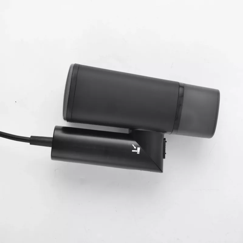 Severin DG 3282 sulankstomas garinis lygintuvas, juodas