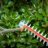 BD HEDGE TRIMMER 650W/60cm/25mm