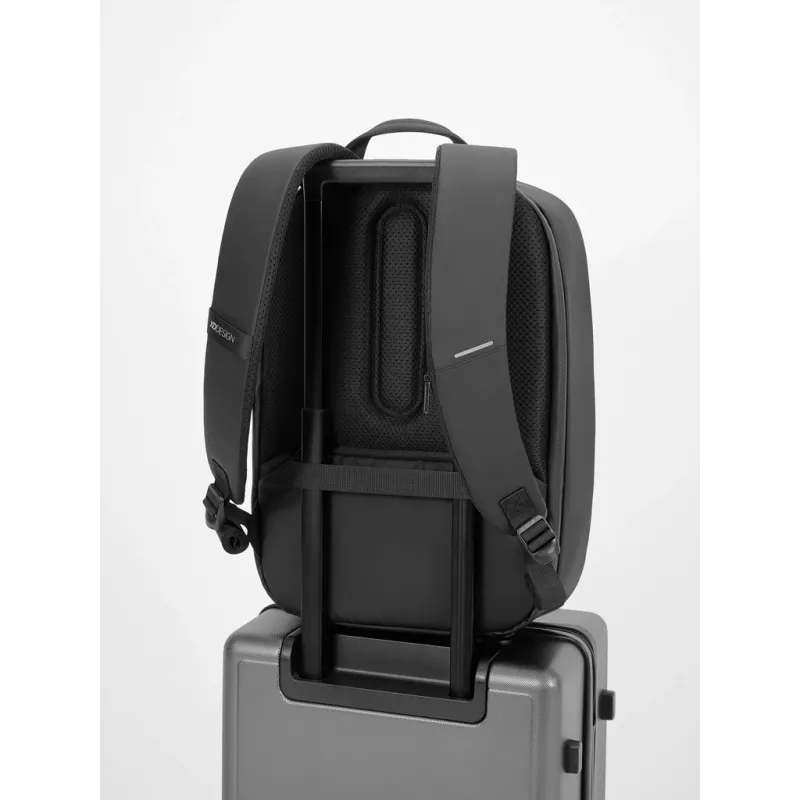 Kuprinė XD Design Bobby Edge ANTI-THEFT Black P/N: P706.2501