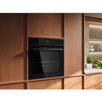 Įmontuojama orkaitė Electrolux EOE8P39H juoda pirolitinė, elektrinė, daugiafunkcinė