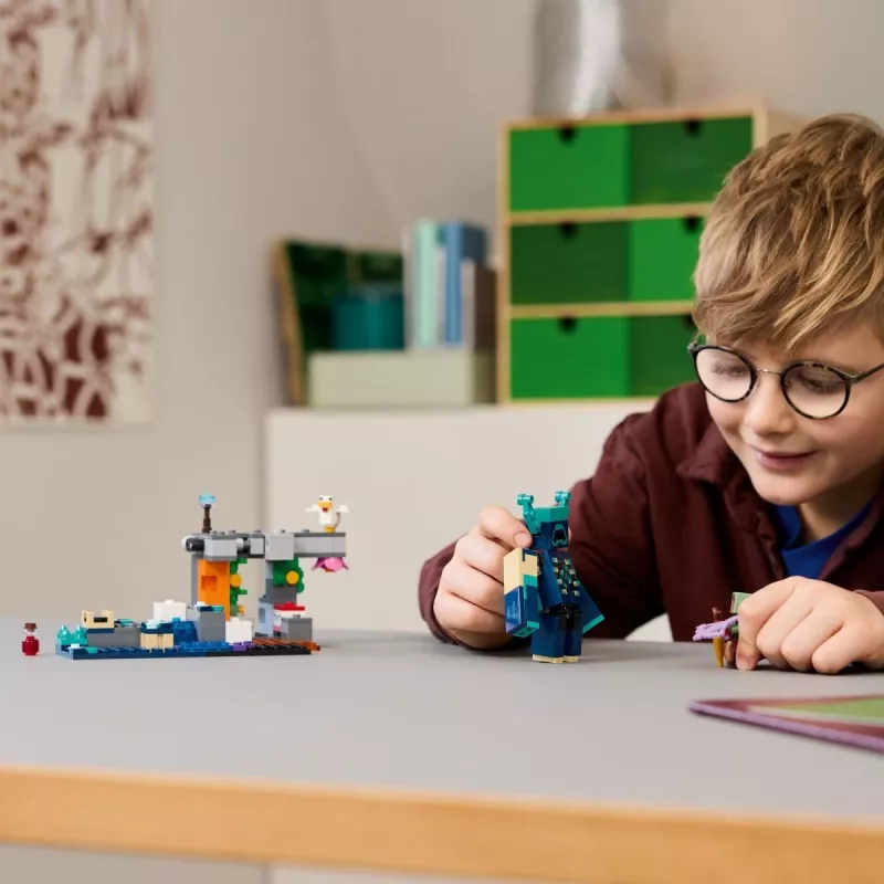 LEGO MINECRAFT 21274 Susitikimas su Vardenu