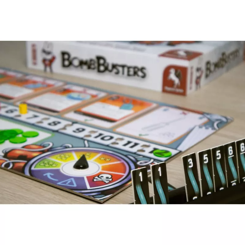 Stalo žaidimas Pegasus Spiele Bomb Busters (Spiel des Jahres 2025) – šeimyninis strateginis žaidimas