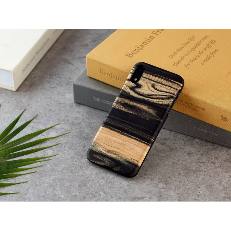 Dėklas iPhone XR man and wood – baltojo juodmedžio nugara, apsauginis polikarbonatinis rėmelis