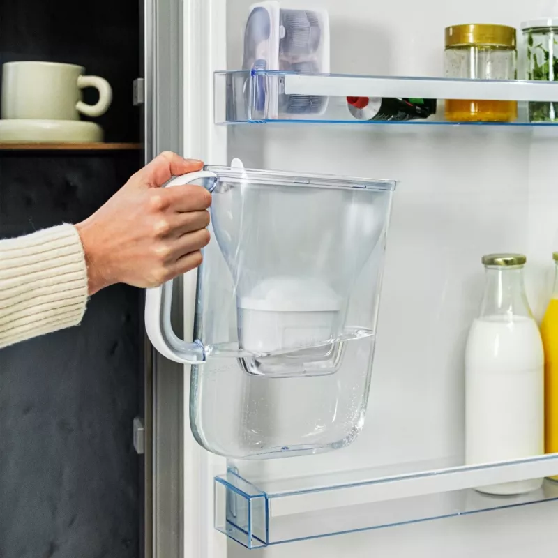 Vandens filtro ąsotis BRITA Style Essential – baltas, 1,4 L filtruoto vandens, 2,4 L talpa