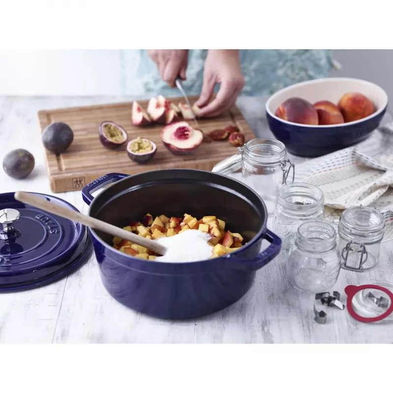 Staub 24 cm apvali ketaus puodas tamsiai mėlynas