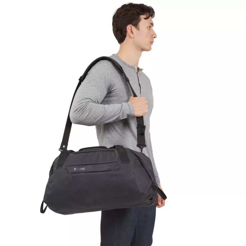 Thule Aion Duffel Bag 35L juoda