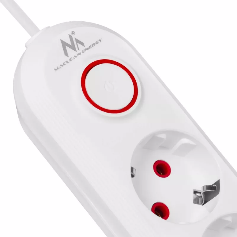 Maitinimo juosta MACLEAN MCE394W – 3 lizdai, 3×USB 2.1A, 110–240V AC, 2500W, 1,5 m laidas, balta