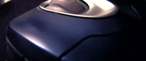 Ergonomika biure: kaip parinkti pelę ir sumažinti plaštakos apkrovą
