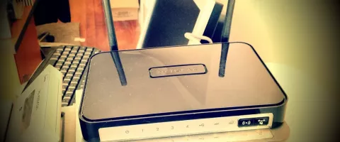 Nemokamas Wi-Fi klientams: kodėl kavinei ir biurui būtinas atskiras tinklas