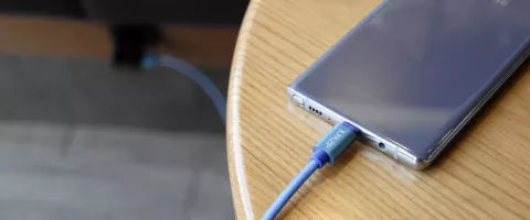 USB standartai be painiavos: ką reiškia USB 3.2, USB4 ir Thunderbolt