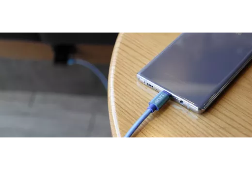 USB standartai be painiavos: ką reiškia USB 3.2, USB4 ir Thunderbolt
