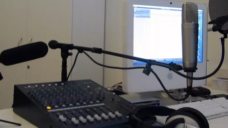 USB ar XLR: kaip išsirinkti mikrofoną verslo tinklalaidei