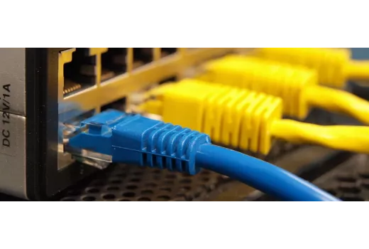Cat5e, Cat6 ir Cat6A biurui: kaip rinktis eterneto kabelius verslui