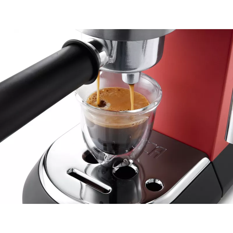 Espresso aparatas DeLonghi EC685.R 1,1 l, 15 bar, pusiau automatinis, garo vamzdelis, 2 puodelių talpa