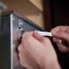 DYMO LetraTag popierinės etiketės | Autentiškos | 12 mm x 4 m ritinys | Juodas spausdinimas ant balto | Lipnios universalios etiketės, skirtos LetraTag etikečių spausdintuvams | Pagaminta Europoje