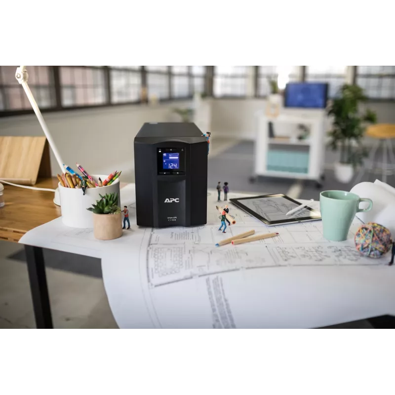 APC Smart-UPS SMC1500IC - 8x C13, USB, SmartConnect, 1500VA, linijinis-interaktyvus, 1.5 kVA, 900 W, sinusas, 170 V, 300 V
