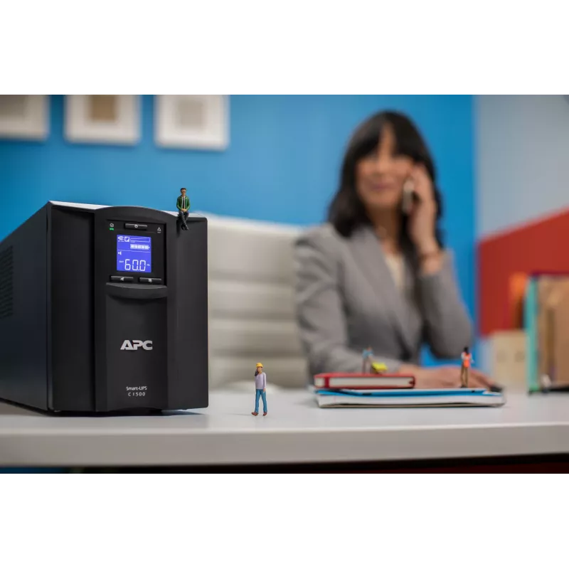APC Smart-UPS SMC1500IC - 8x C13, USB, SmartConnect, 1500VA, linijinis-interaktyvus, 1.5 kVA, 900 W, sinusas, 170 V, 300 V