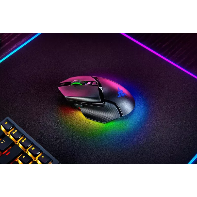 RAZER Basilisk V3 Pro Pritaikoma Belaidė Žaidimų Pelė su Razer HyperScroll Tilt Ratuku