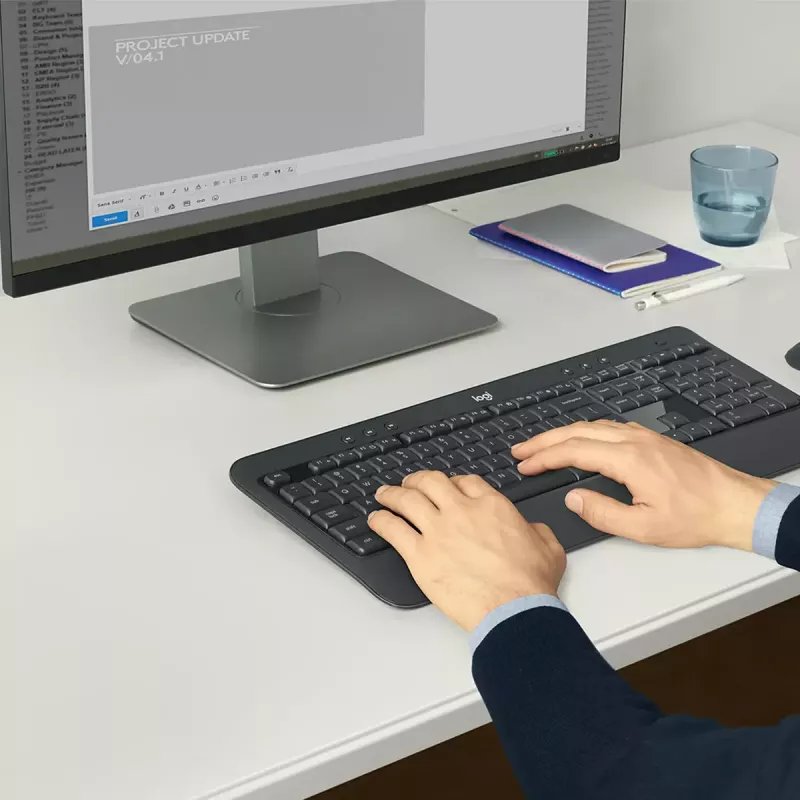 Belaidis klaviatūros ir pelės rinkinys Logitech MK540 Advanced — pilno dydžio QWERTY klaviatūra, USB imtuvas, US išdėstymas, ergonomiška pelė, juoda/balta