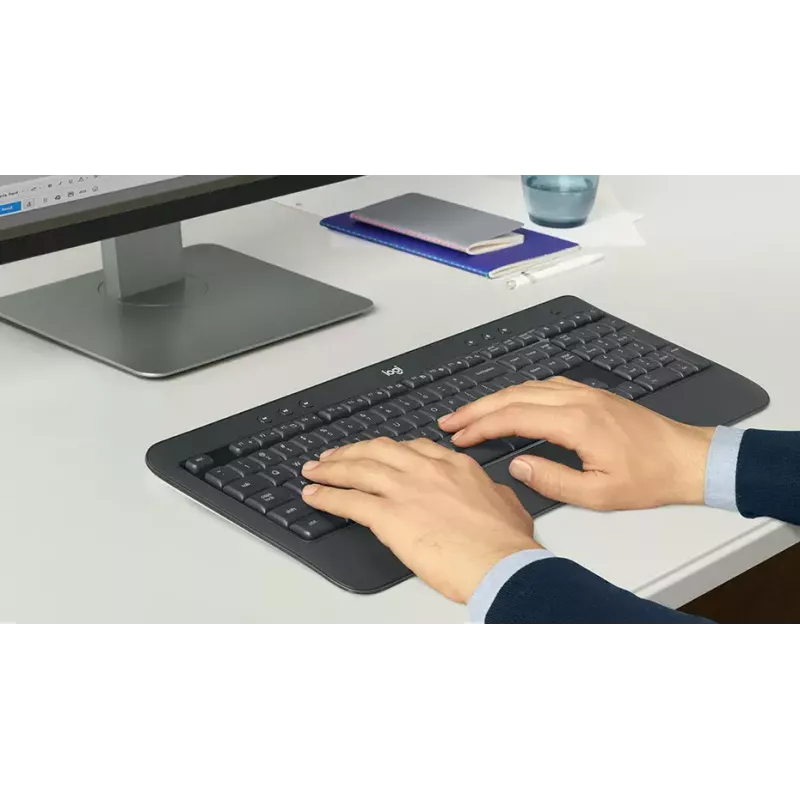 Belaidis klaviatūros ir pelės rinkinys Logitech MK540 Advanced — pilno dydžio QWERTY klaviatūra, USB imtuvas, US išdėstymas, ergonomiška pelė, juoda/balta
