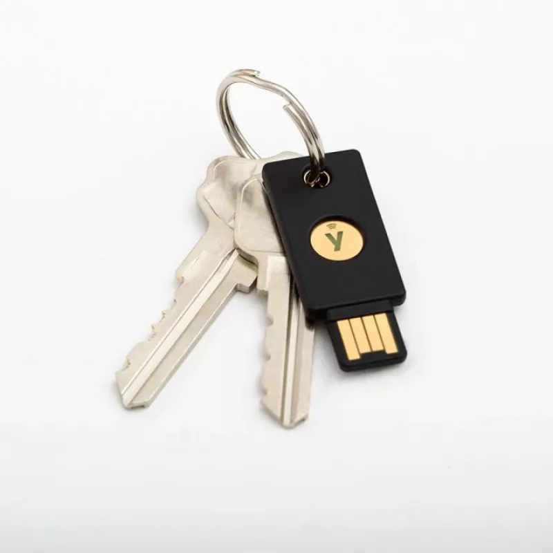 YUBICO Yubikey 5 NFC – aparatinis saugos raktas su NFC