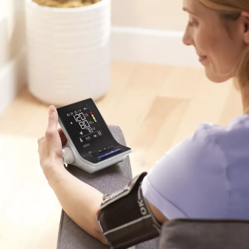 Braun ExactFit 3 automatinis viršutinės peties kraujospūdžio matuoklis, 2 vartotojai
