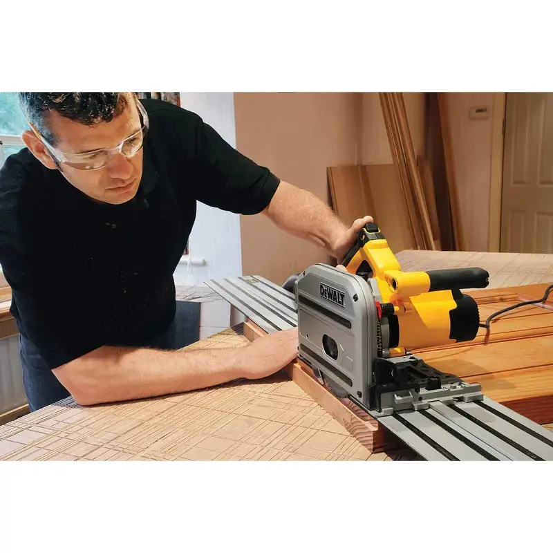 Diskinis pjūklas DeWALT DWS520KTR-QS 16,5 cm 4000 RPM 1300 W