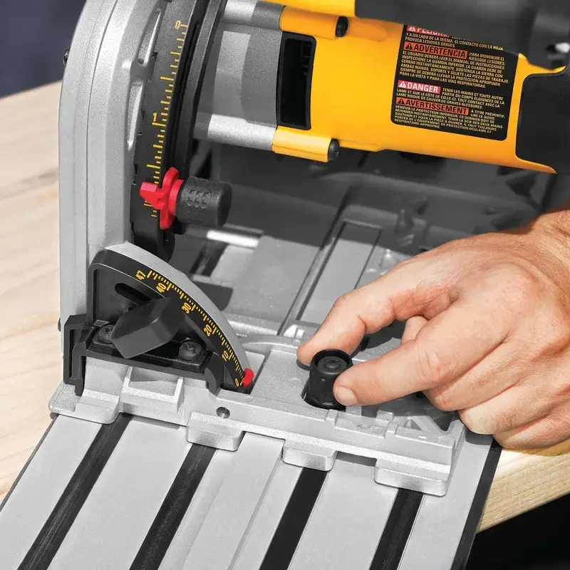Diskinis pjūklas DeWALT DWS520KTR-QS 16,5 cm 4000 RPM 1300 W