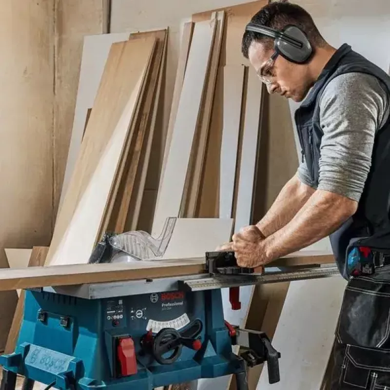 Stalinis pjūklas Bosch GTS 254