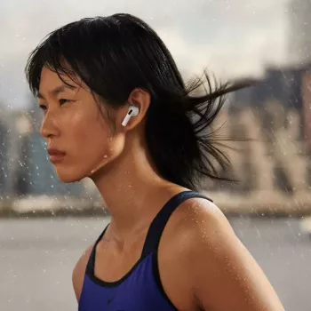 “Apple AirPods 3rd generation” belaidės ausinės su MagSafe įkrovimo dėklu, baltos
