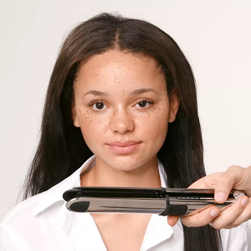 Tiesintuvas BABYLISS ELIPSIS3000 STYLER – keraminės plokštelės, 55 W, 5 temperatūros lygiai, 150–230 °C, joninis, 2,7 m besisukantis laidas, juodas