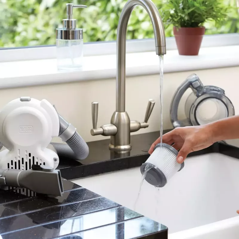 Black & Decker PD1820L-QW Flexi akumuliatorinis rankinis siurblys, chromo spalvos