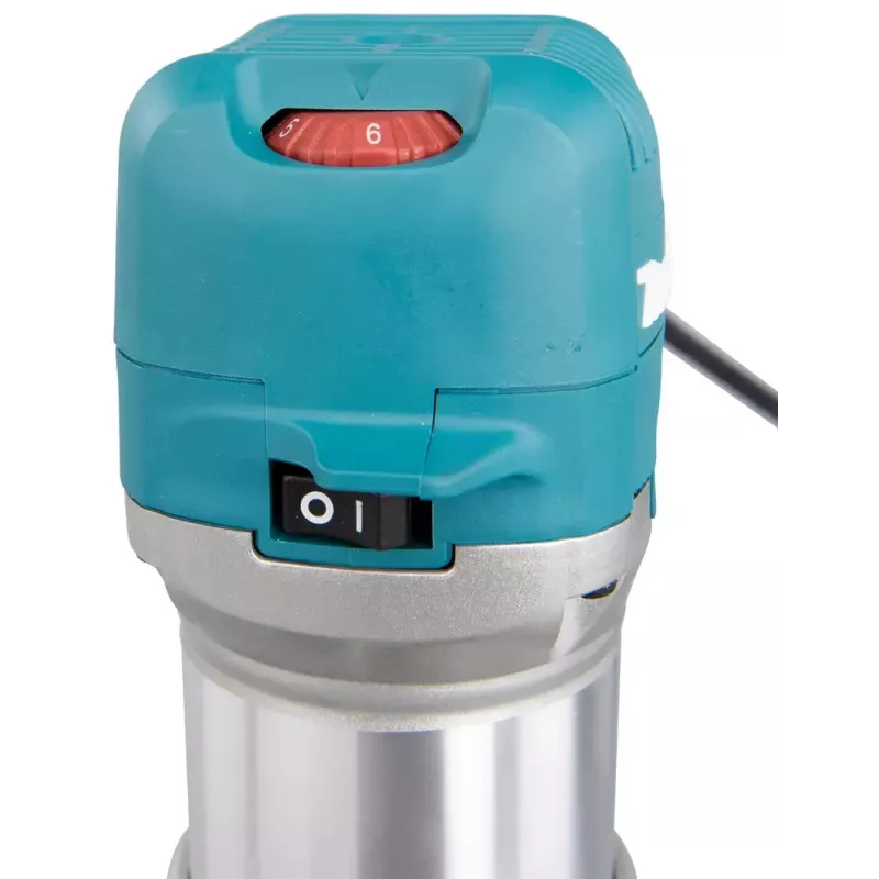 Maršrutizatorius Makita RT0702CX2J — 710 W, 10 000–34 000 aps./min., 8 mm įvorė, 0–40 mm gylis, 1,8 kg