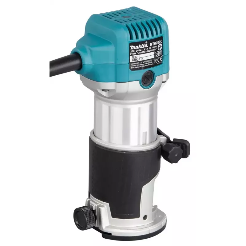 Maršrutizatorius Makita RT0702CX2J — 710 W, 10 000–34 000 aps./min., 8 mm įvorė, 0–40 mm gylis, 1,8 kg